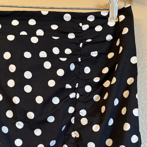 White House Black Market Size 10 Polka Dot Ruffle Pencil Skirt Black White - Picture 4 of 15